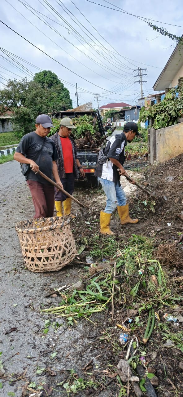 STOP BUANG SAMPAH SEMBARANGAN