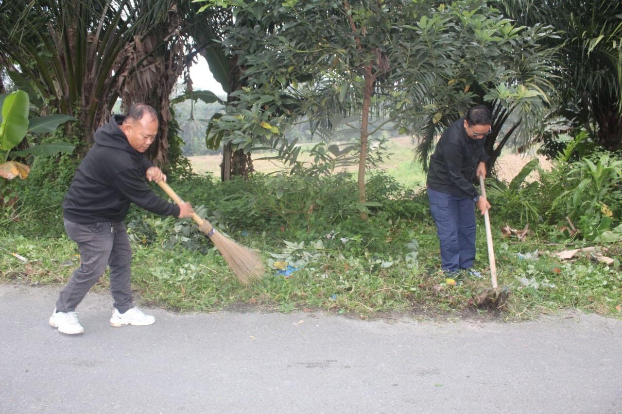 GOTONG ROYONG KEBERSIHAN LINGKUNGAN